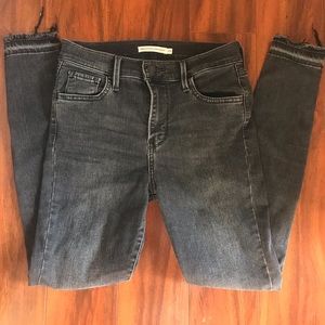 Levi’s 720 High Rise Super Skinny Jeans